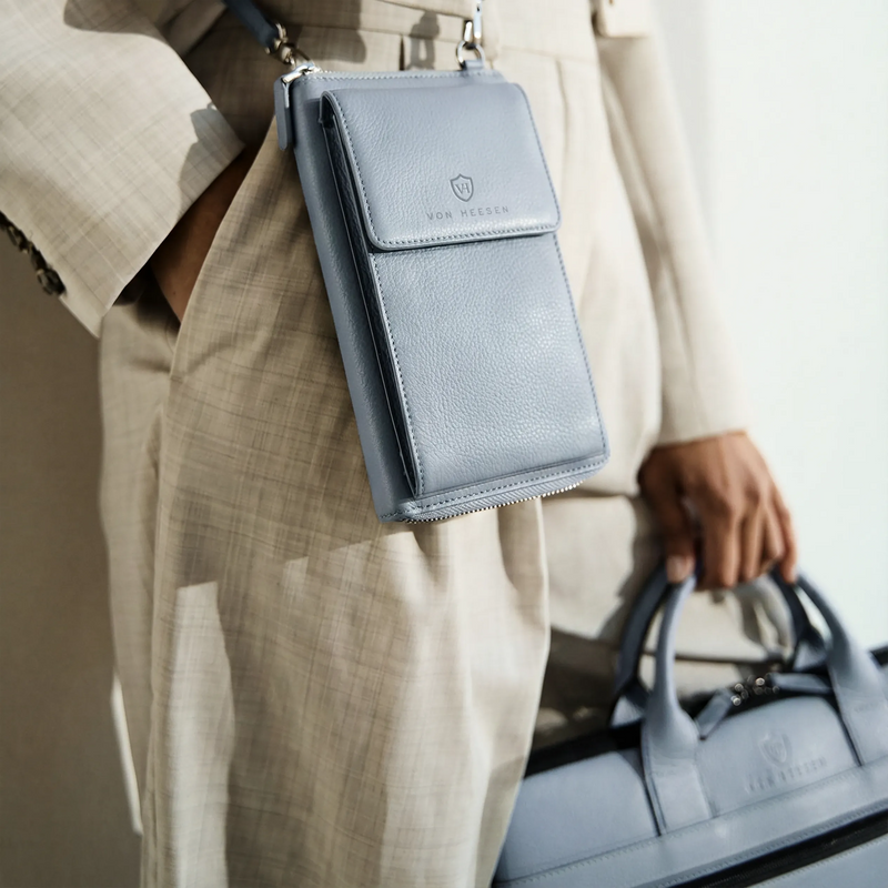 Geldbörse mit Handyfach, RFID-Schutz & 18 Kartenfächer (Genarbt)