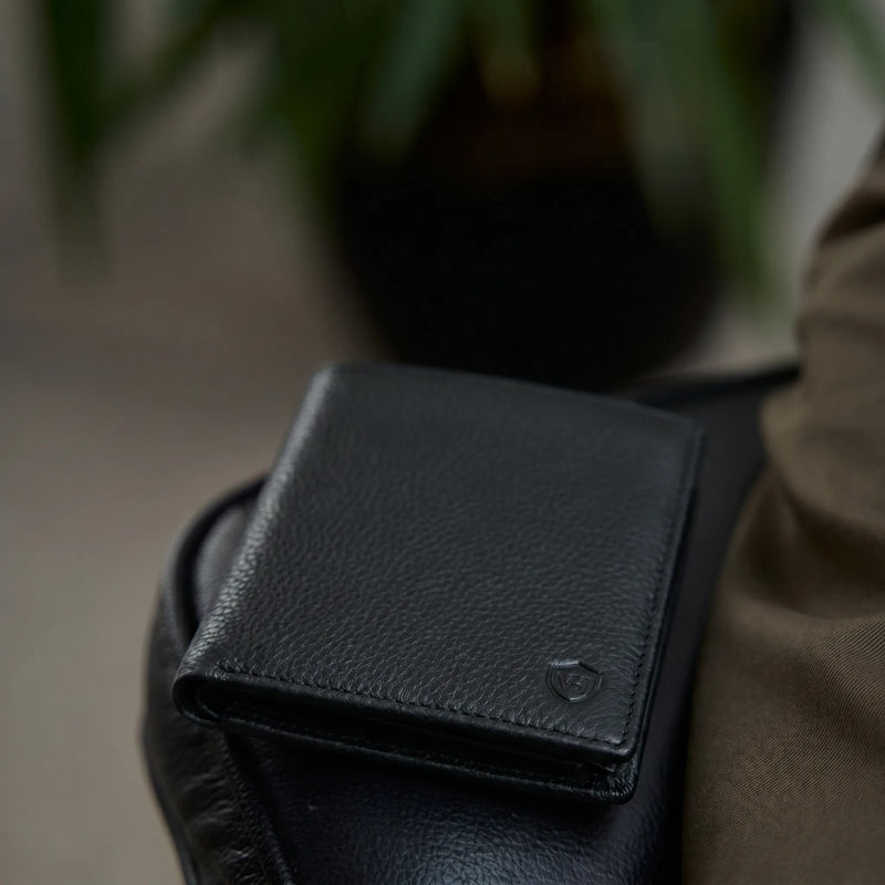Geldbörse mit RFID-Schutz & 8 Kartenfächer (Genarbt)