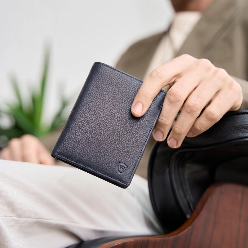 Geldbörse mit RFID-Schutz & 8 Kartenfächer (Genarbt)