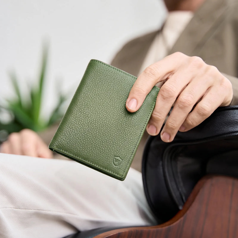 Geldbörse mit RFID-Schutz & 11 Kartenfächer (Genarbt)