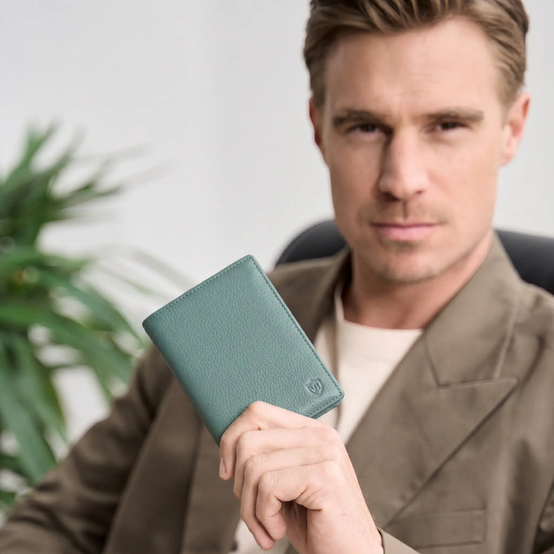 Geldbörse mit RFID-Schutz & 8 Kartenfächer (Genarbt)