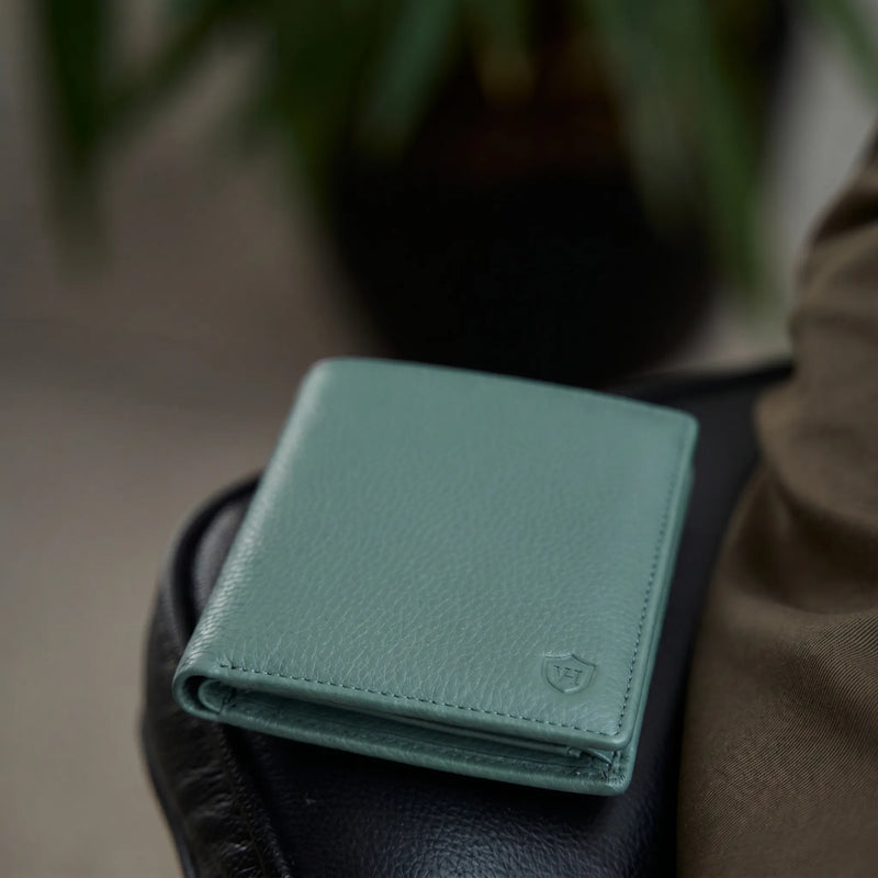 Geldbörse mit RFID-Schutz & 8 Kartenfächer (Genarbt)