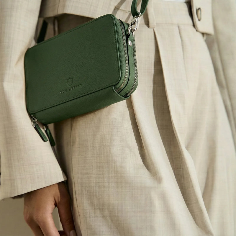 Geldbörse mit RFID-Schutz & 2 Hauptfächer zum Umhängen (Genarbt)