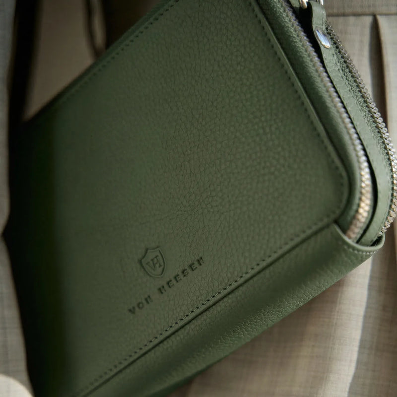 Geldbörse mit RFID-Schutz & 2 Hauptfächer zum Umhängen (Genarbt)