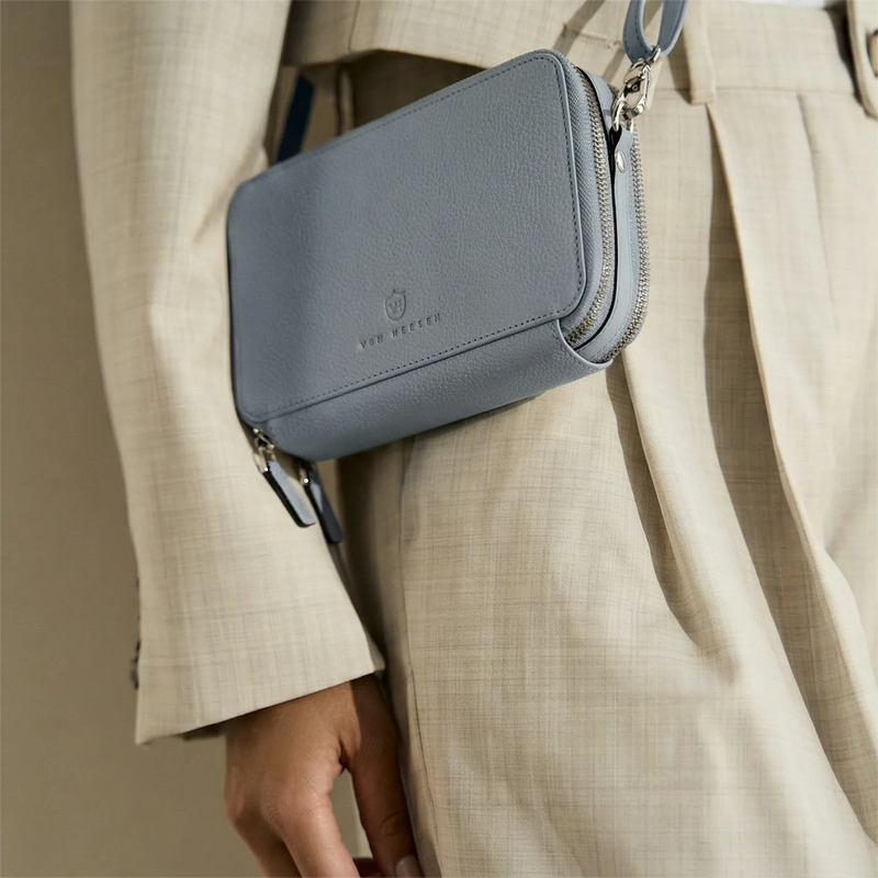 Geldbörse mit RFID-Schutz & 2 Hauptfächer zum Umhängen (Genarbt)